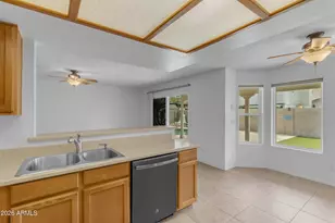 6945 W Columbine Dr, Peoria, AZ 85381 - Photo 20