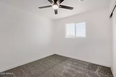 5703 W Sells Drive, Phoenix, AZ 85031 - Photo 14