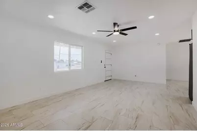 5703 W Sells Drive, Phoenix, AZ 85031 - Photo 8