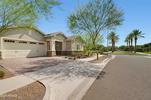2024 W Andalusian Trail W, Phoenix, AZ 85085 - Photo 4