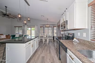 6406 W Tether Trail, Phoenix, AZ 85083 - Photo 16