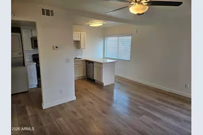 1330 E Highland Avenue #28A, Phoenix, AZ 85014 - Photo 14