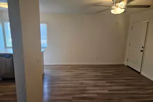 1330 E Highland Ave, Phoenix, AZ 85014 - Photo 1