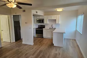 1330 E Highland Ave, Phoenix, AZ 85014 - Photo 2
