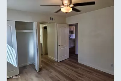 1330 E Highland Avenue #28A, Phoenix, AZ 85014 - Photo 8