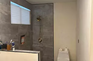 7110 W Laurel Ln, Peoria, AZ 85345 - Photo 8