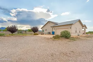 1920 S Grand Isle, Sierra Vista, AZ 85635 - Photo 2