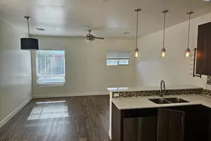 7981 E Wilshire Dr, Scottsdale, AZ 85257 - Photo 6