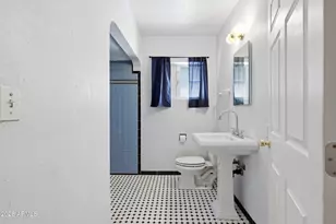 1314 E Palm Ln, Phoenix, AZ 85006 - Photo 14