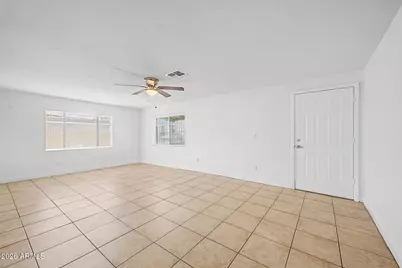 1621 N 37th Drive, Phoenix, AZ 85009 - Photo 10