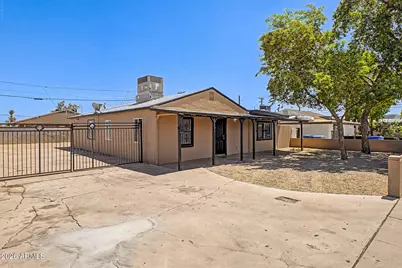 1621 N 37th Drive, Phoenix, AZ 85009 - Photo 8