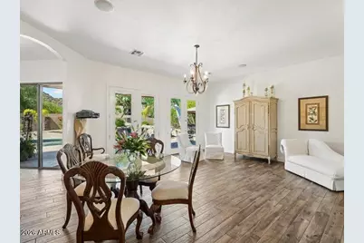 9648 E Grandview Street E, Mesa, AZ 85207 - Photo 2