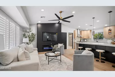 8620 E Sells Drive, Scottsdale, AZ 85251 - Photo 2