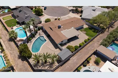 8620 E Sells Drive, Scottsdale, AZ 85251 - Photo 2