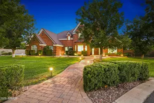 15415 E Pickett Ct, Gilbert, AZ 85298 - Photo 2