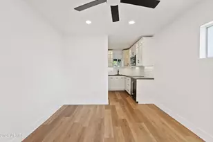 1322 E Catalina Dr, Phoenix, AZ 85014 - Photo 24