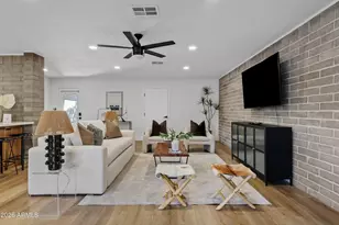 1322 E Catalina Dr, Phoenix, AZ 85014 - Photo 10