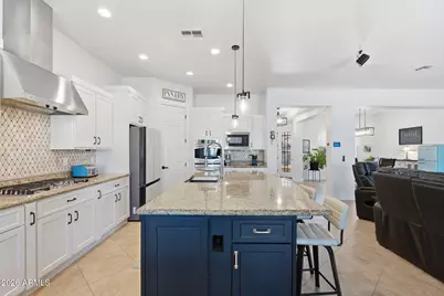 16174 W Coronado Road, Goodyear, AZ 85395 - Photo 10