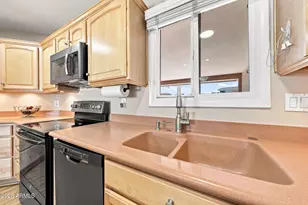 5027 N 77th Pl, Scottsdale, AZ 85250 - Photo 10