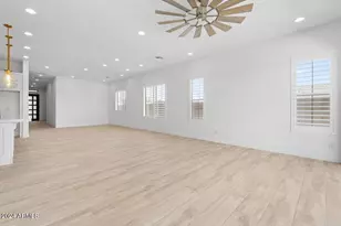 21816 N 59th St, Phoenix, AZ 85054 - Photo 14