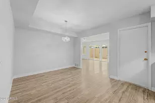 9959 W Hawthorn Dr, Sun City, AZ 85351 - Photo 8