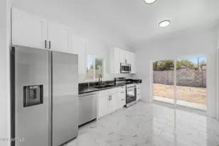 3235 W Vaquero Dr, Eloy, AZ 85131 - Photo 4