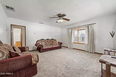 381 W Pima Avenue, Coolidge, AZ 85128 - Photo 4