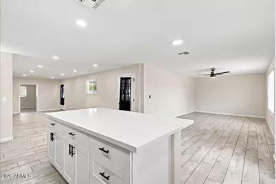 453 W McLellan Road, Mesa, AZ 85201 - Photo 8