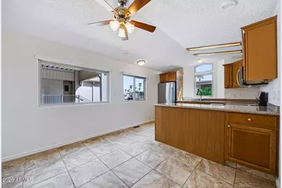 17200 W Bell Road #323, Surprise, AZ 85374 - Photo 16