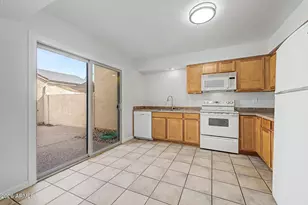 3301 E Kelton Ln, Phoenix, AZ 85032 - Photo 16
