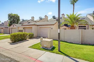 3301 E Kelton Ln, Phoenix, AZ 85032 - Photo 6