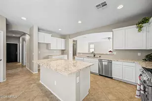 7832 W Molly Dr, Peoria, AZ 85383 - Photo 18