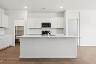 18357 W Buckskin Trl, Wittmann, AZ 85361 - Photo 4