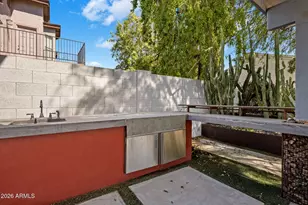 717 E Sack Dr, Phoenix, AZ 85024 - Photo 16