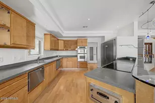 1071 E Sandpiper Dr, Tempe, AZ 85283 - Photo 18