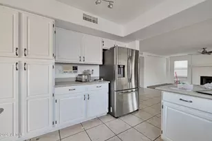 11406 W Crimson Ln, Avondale, AZ 85392 - Photo 4