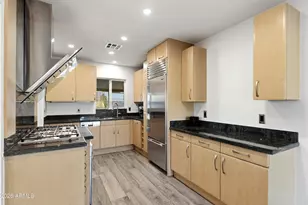 3402 N 26th Pl, Phoenix, AZ 85016 - Photo 10