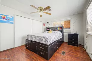 303 E South Mountain Ave, Phoenix, AZ 85042 - Photo 14