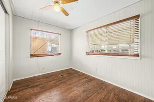 303 E South Mountain Ave, Phoenix, AZ 85042 - Photo 20