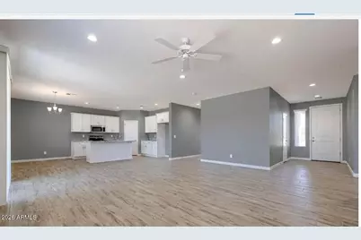 39026 N 9th Avenue, Phoenix, AZ 85086 - Photo 8