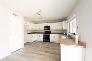 15958 W Morning Glory St, Goodyear, AZ 85338 - Photo 4
