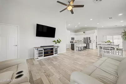 14875 S Amado Boulevard, Arizona City, AZ 85123 - Photo 6