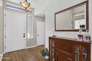 5016 E Robin Ln, Phoenix, AZ 85054 - Photo 6