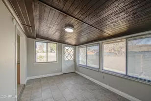 6321 W Palm Ln, Phoenix, AZ 85035 - Photo 18