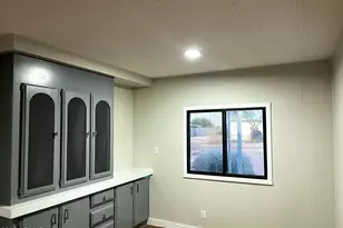 303 E South Mountain Ave, Phoenix, AZ 85042 - Photo 16