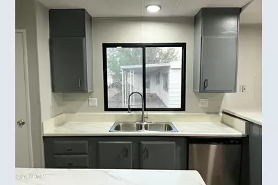 303 E South Mountain Avenue #91, Phoenix, AZ 85042 - Photo 12