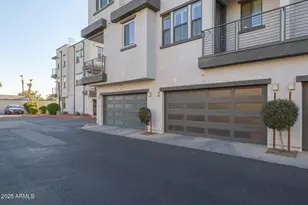 2090 S Dorsey Ln, Tempe, AZ 85282 - Photo 1