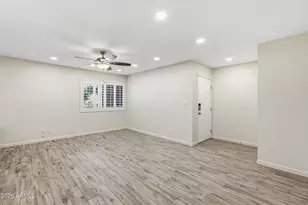 5525 E Thomas Rd, Phoenix, AZ 85018 - Photo 12