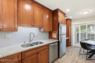 5525 E Thomas Rd, Phoenix, AZ 85018 - Photo 8