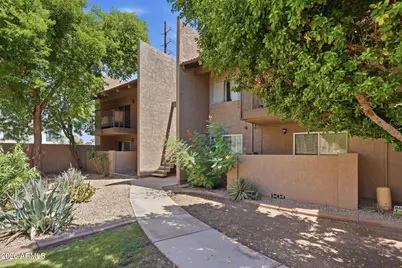 5525 E Thomas Road #C2, Phoenix, AZ 85018 - Photo 1